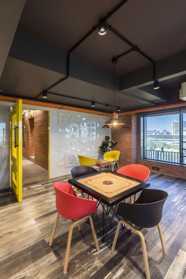 Hotel Ramee International Surate Extérieur photo
